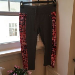 Workout capri pants